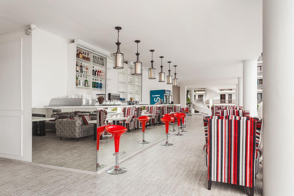 Hotel White House Brg Коблево Экстерьер фото